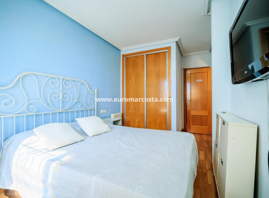 Venta - Apartamento / piso - Torrevieja - TORREVIEJA