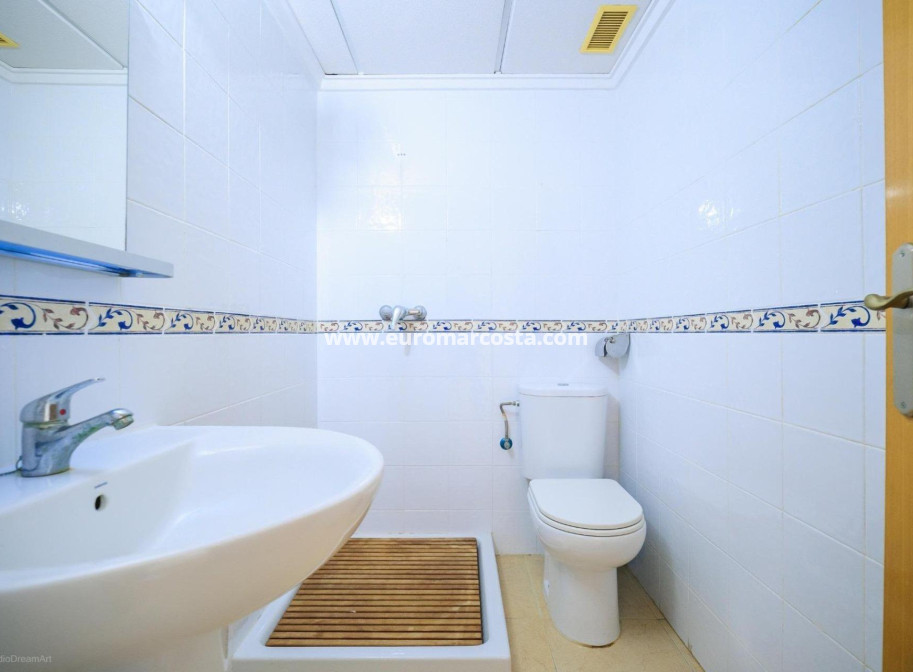 Venta - Apartamento / piso - Torrevieja - TORREVIEJA