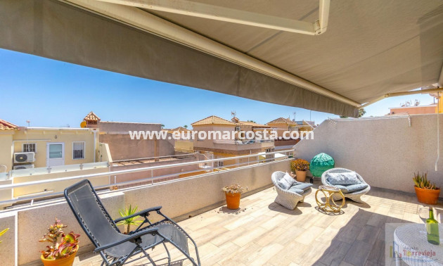 Objekte zum Wiederverkauf - Bungalow - Torrevieja - TORREVIEJA