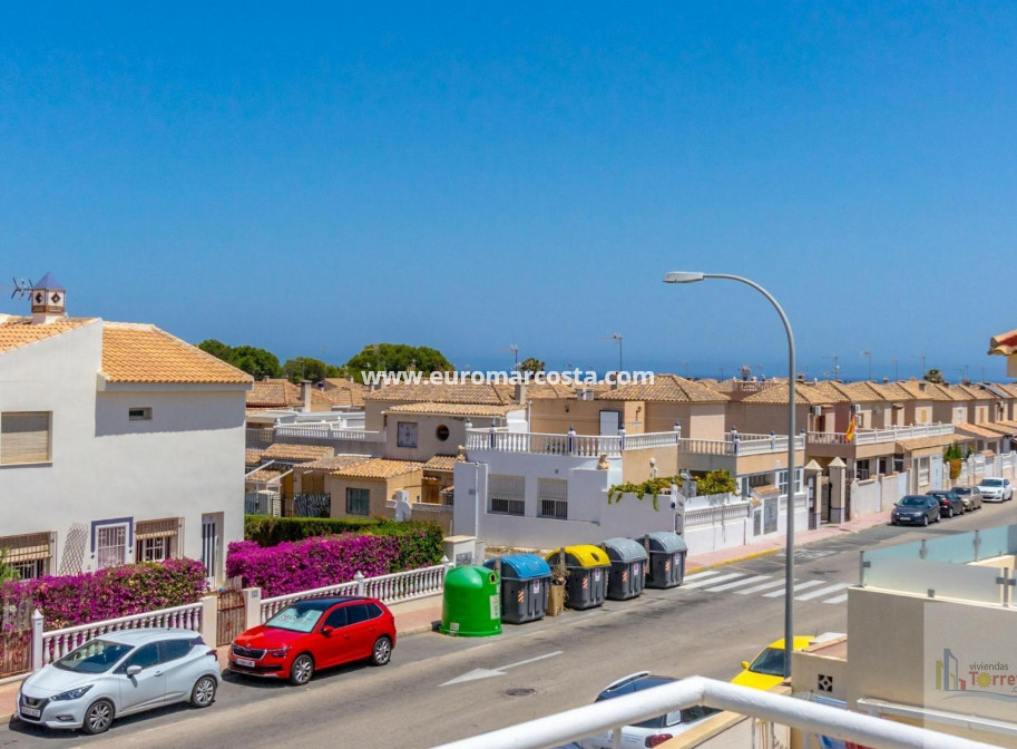 Objekte zum Wiederverkauf - Bungalow - Torrevieja - TORREVIEJA