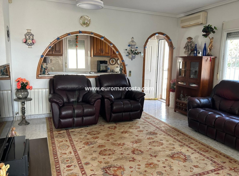 Sale - Detached House / Villa - Ciudad Quesada