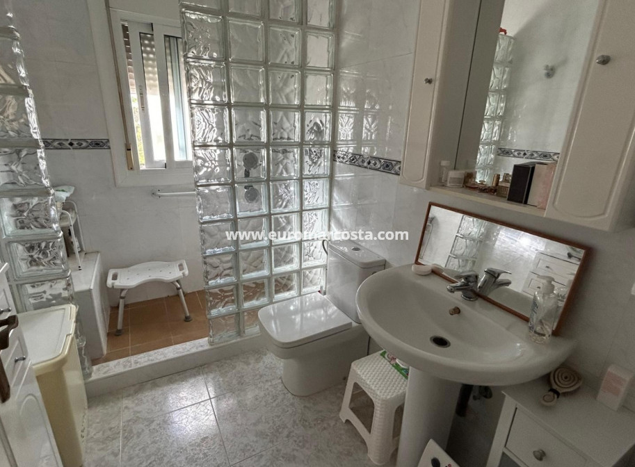 Sale - Detached House / Villa - Ciudad Quesada