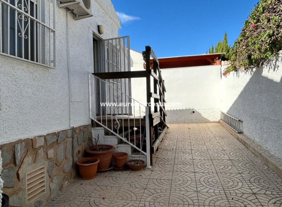 Sale - Detached House / Villa - Ciudad Quesada