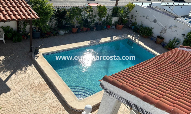 Sale - Detached House / Villa - Ciudad Quesada