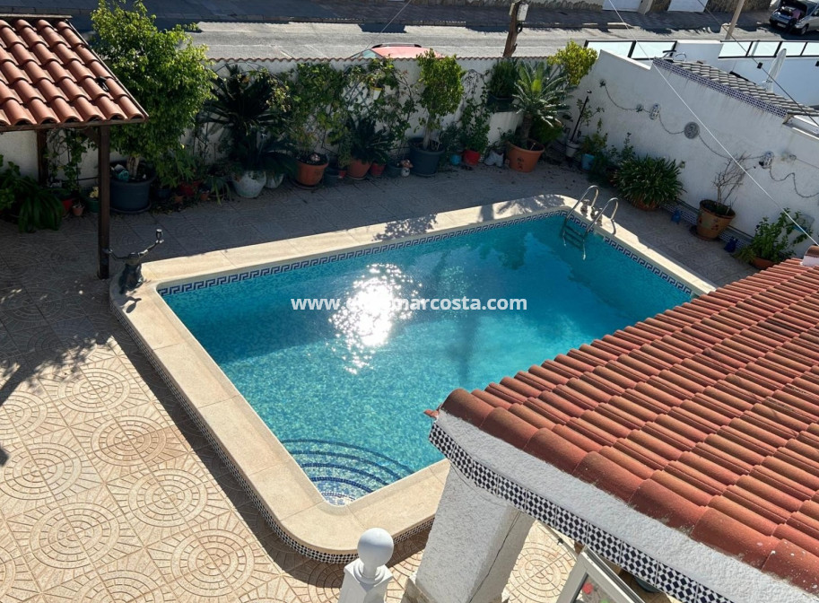 Sale - Detached House / Villa - Ciudad Quesada