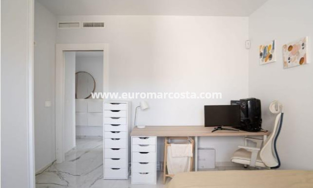 Venta - Apartamento / piso - Orihuela Costa