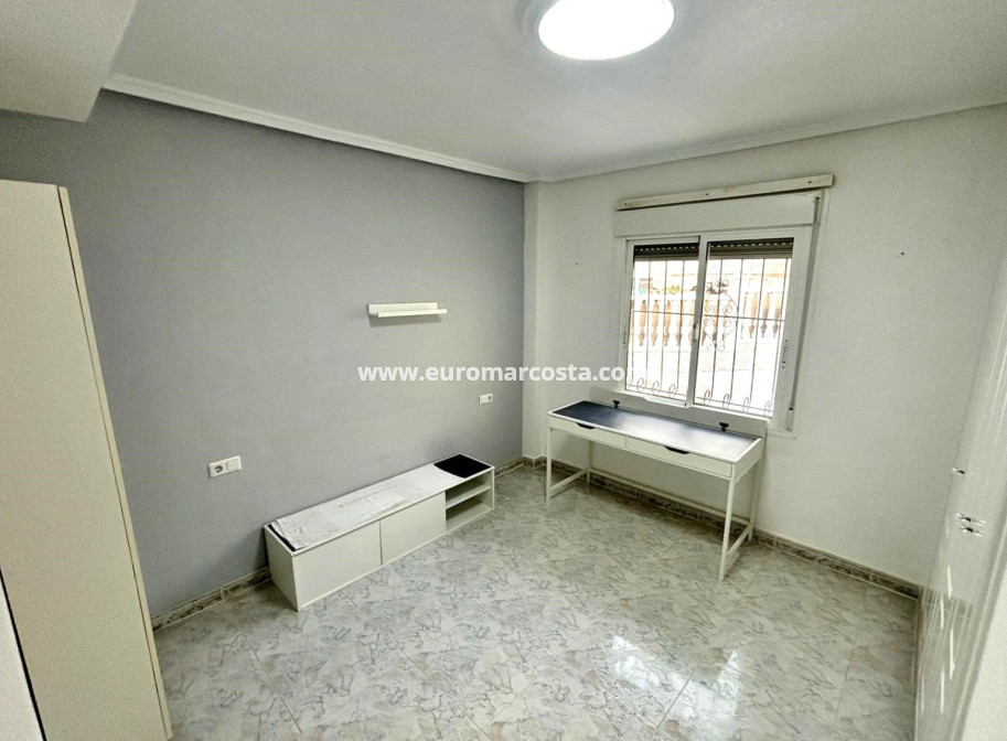 Venta - Detached House / Villa - Ciudad Quesada