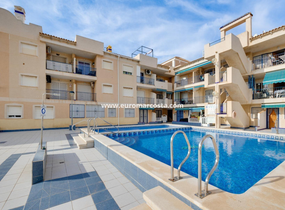 Objekte zum Wiederverkauf - Wohnung - Torrevieja - TORREVIEJA