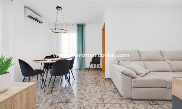 Objekte zum Wiederverkauf - Wohnung - Torrevieja - TORREVIEJA