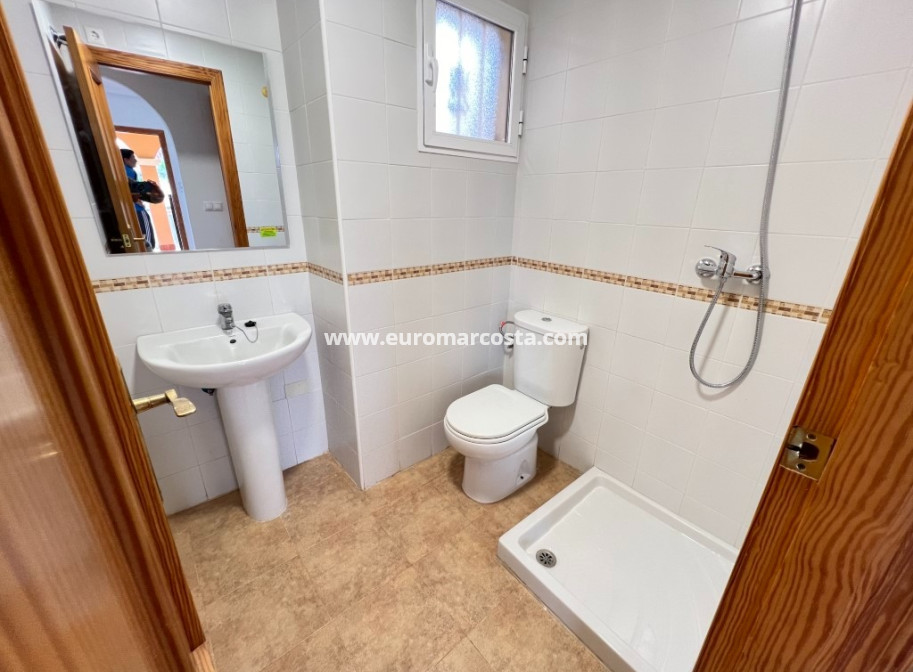 Venta - Chalet - Algorfa