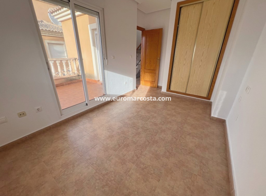 Venta - Chalet - Algorfa