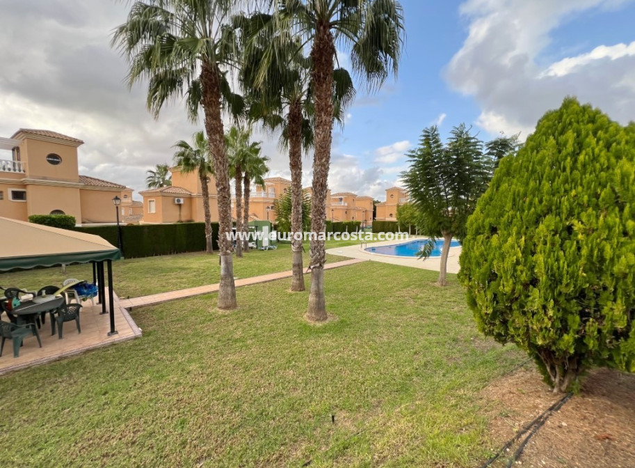 Venta - Chalet - Algorfa