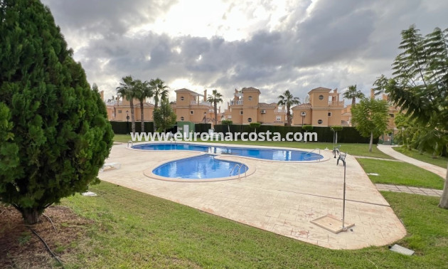 Venta - Chalet - Algorfa