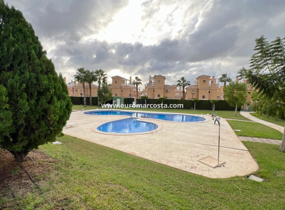 Venta - Chalet - Algorfa