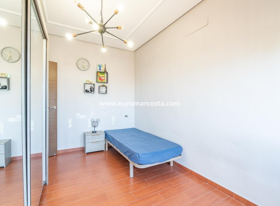 Venta - Villa - Torrevieja - TORREVIEJA