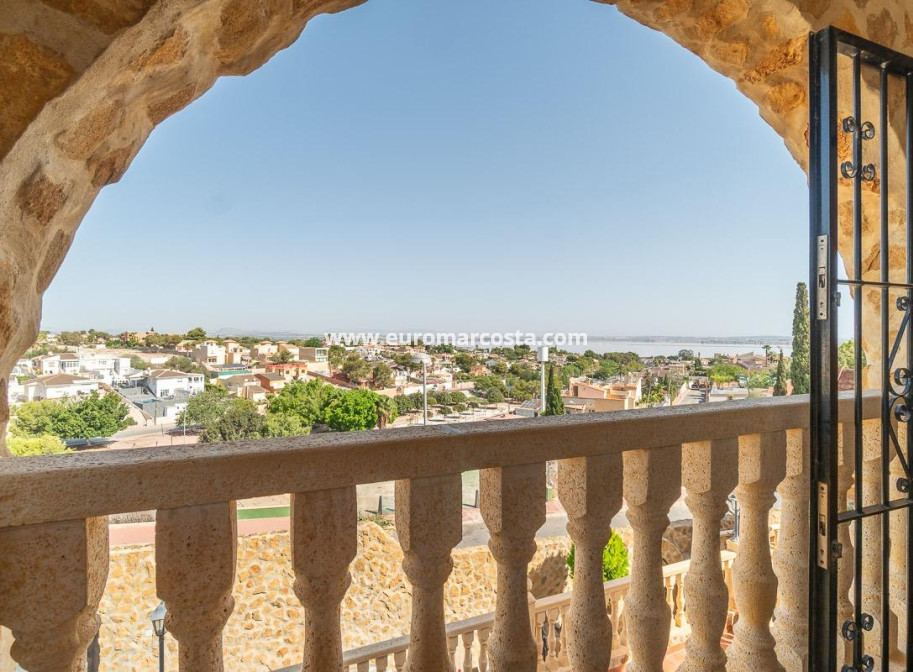 Venta - Villa - Torrevieja - TORREVIEJA