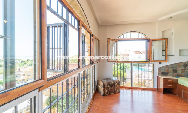 Venta - Villa - Torrevieja - TORREVIEJA