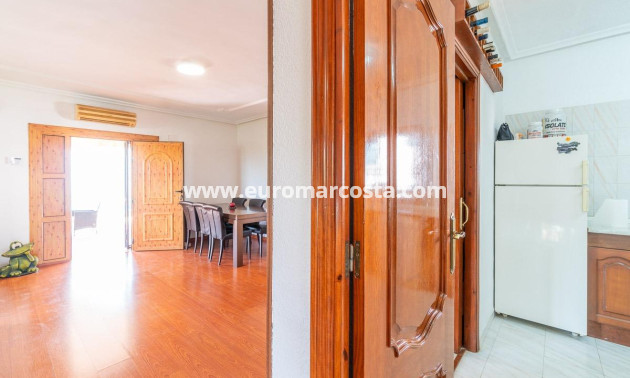 Venta - Villa - Torrevieja - TORREVIEJA