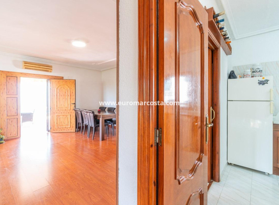 Venta - Villa - Torrevieja - TORREVIEJA