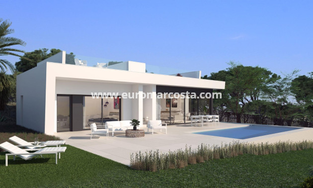 Venta - Villa - San Miguel de Salinas - Las Colinas Golf