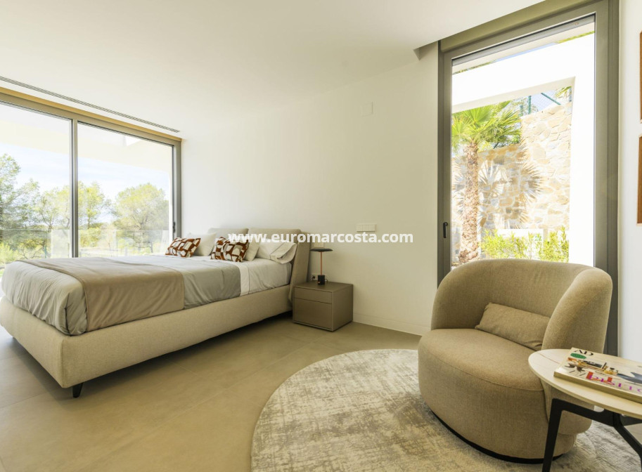 Venta - Villa - San Miguel de Salinas - Las Colinas Golf