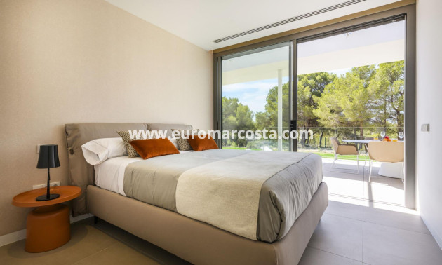 Venta - Villa - San Miguel de Salinas - Las Colinas Golf