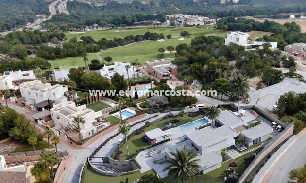 Venta - Villa - San Miguel de Salinas - Las Colinas Golf