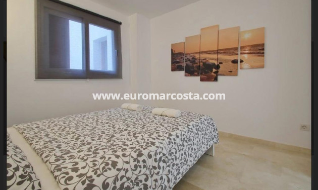 Venta - Apartamento / piso - Torrevieja - Orihuela Costa