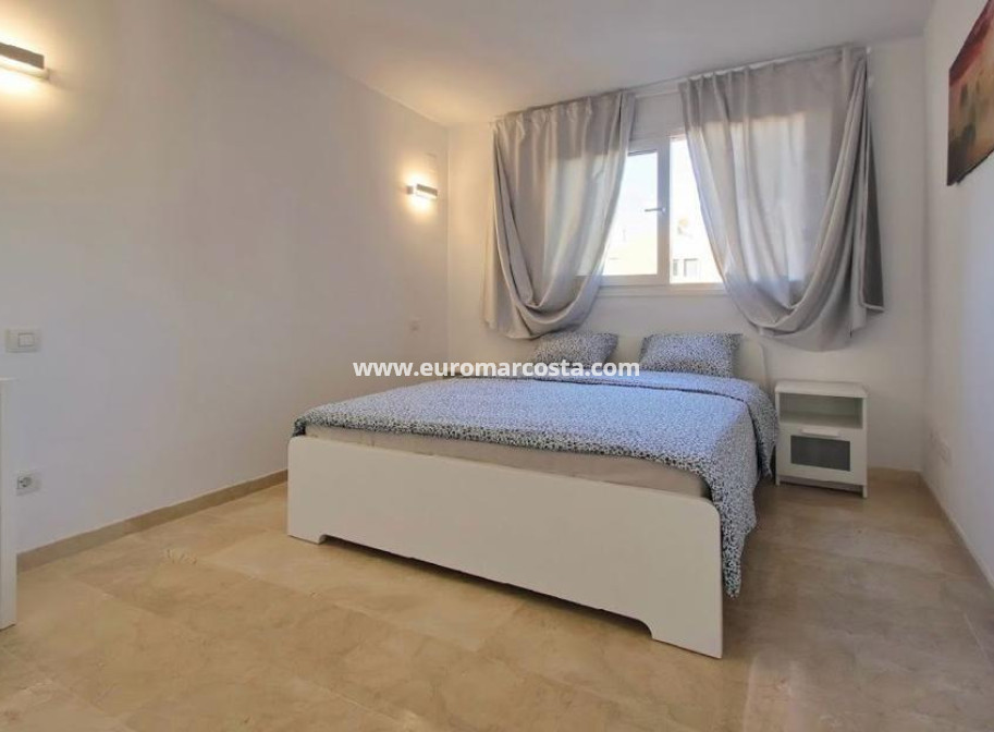 Venta - Apartamento / piso - Torrevieja - Orihuela Costa