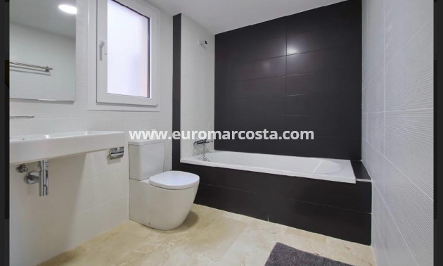 Venta - Apartamento / piso - Torrevieja - Orihuela Costa