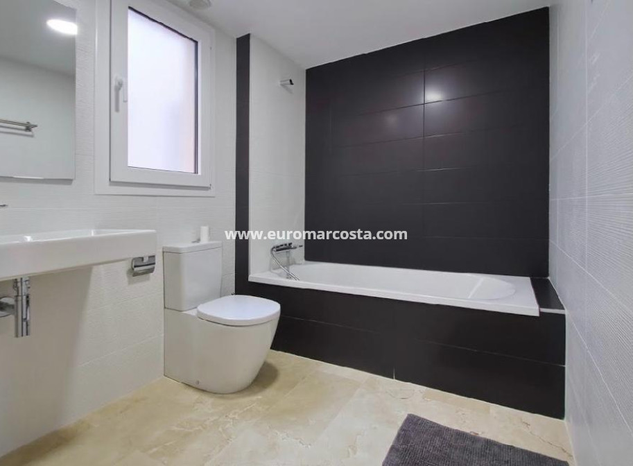 Venta - Apartamento / piso - Torrevieja - Orihuela Costa