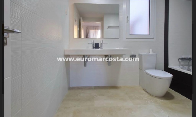 Venta - Apartamento / piso - Torrevieja - Orihuela Costa