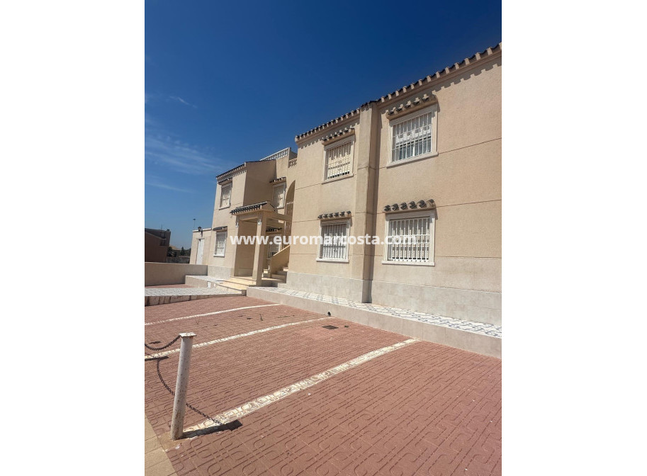 Objekte zum Wiederverkauf - Bungalow - Torrevieja - TORREVIEJA