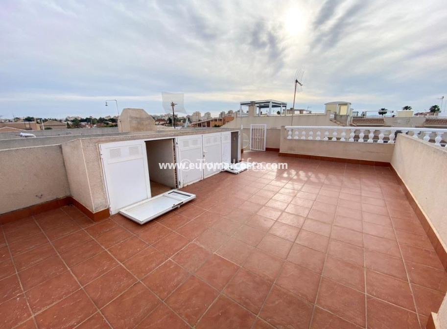 Objekte zum Wiederverkauf - Bungalow - Torrevieja - TORREVIEJA