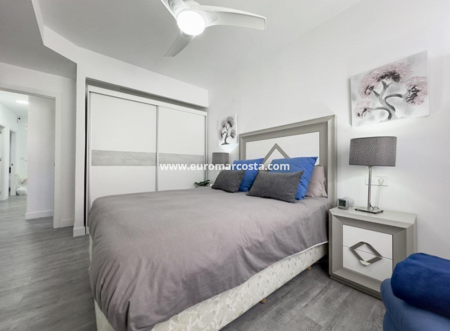 Venta - Apartamento / piso - Torrevieja - La Mata