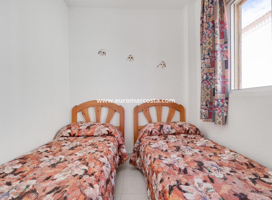 Venta - Bungalow - Torrevieja - TORREVIEJA