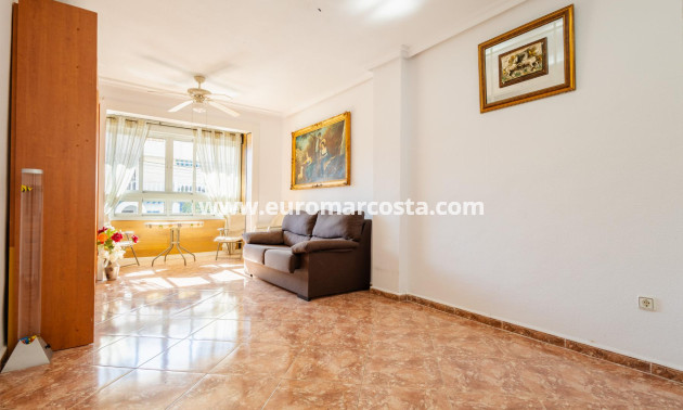 Sale - Apartment / flat - Torrevieja - TORREVIEJA