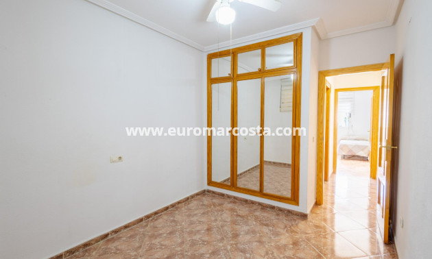 Sale - Apartment / flat - Torrevieja - TORREVIEJA