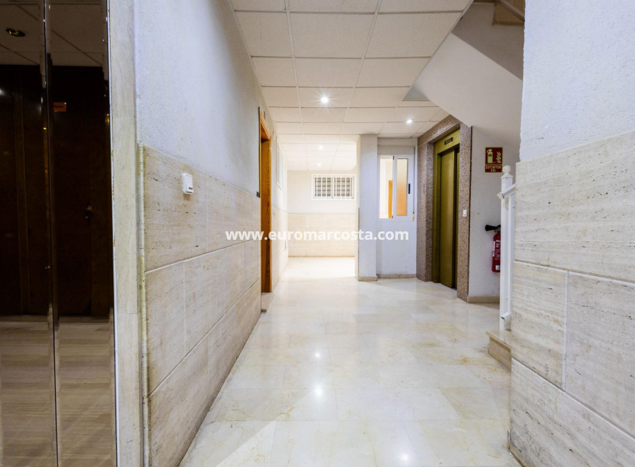 Sale - Apartment / flat - Torrevieja - TORREVIEJA