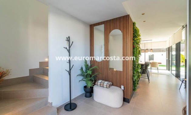 Venta - Villa - Torrevieja - TORREVIEJA