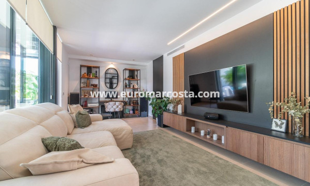 Venta - Villa - Torrevieja - TORREVIEJA