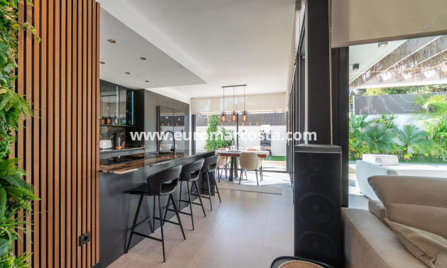 Venta - Villa - Torrevieja - TORREVIEJA