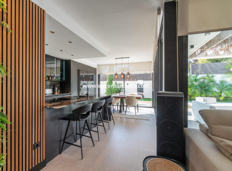 Venta - Villa - Torrevieja - TORREVIEJA