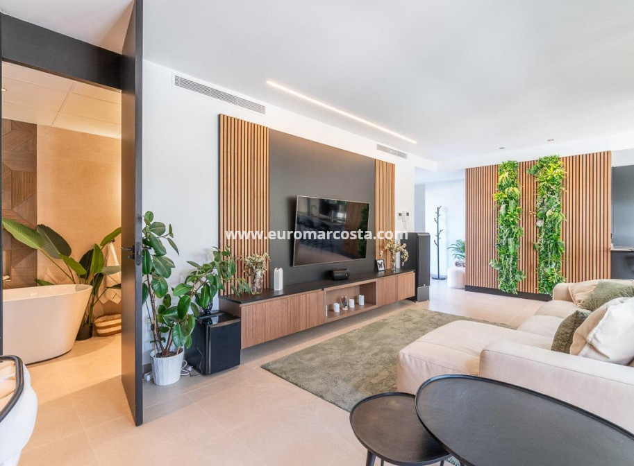 Venta - Villa - Torrevieja - TORREVIEJA