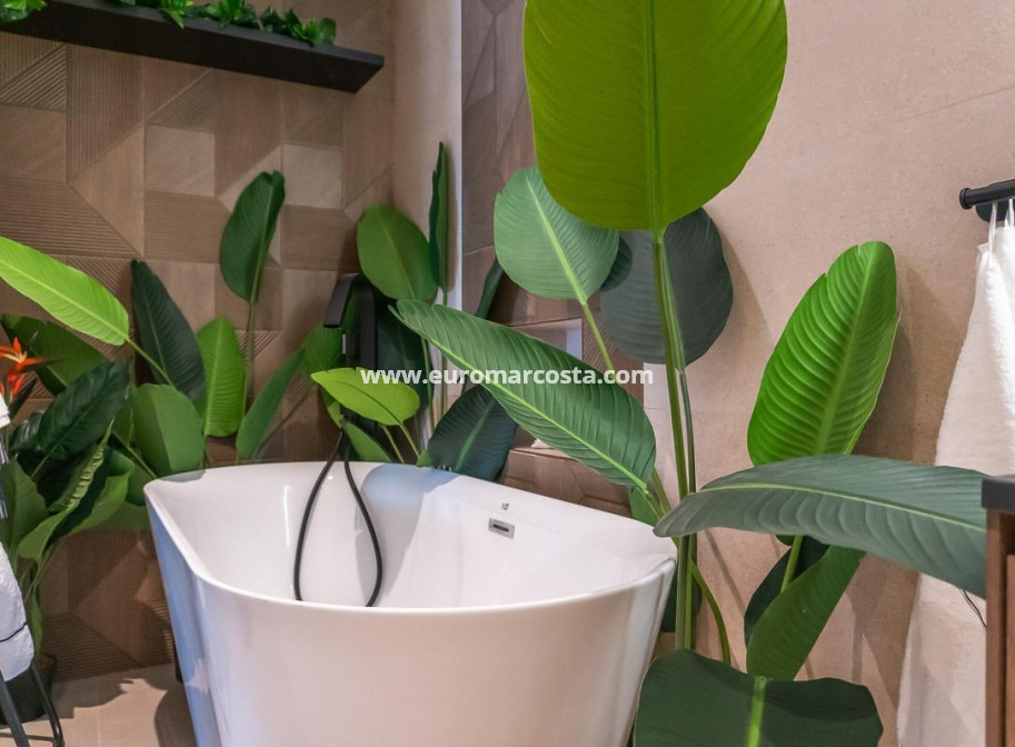 Venta - Villa - Torrevieja - TORREVIEJA