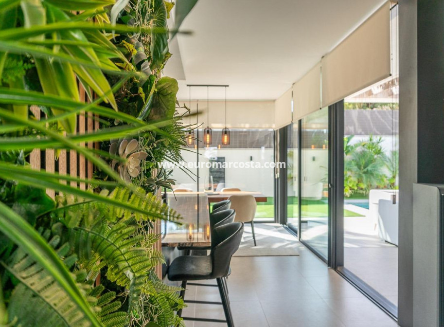Venta - Villa - Torrevieja - TORREVIEJA