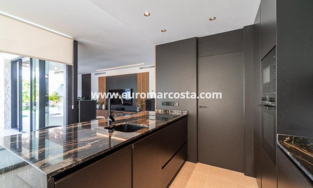 Venta - Villa - Torrevieja - TORREVIEJA