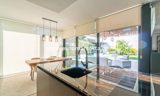 Venta - Villa - Torrevieja - TORREVIEJA