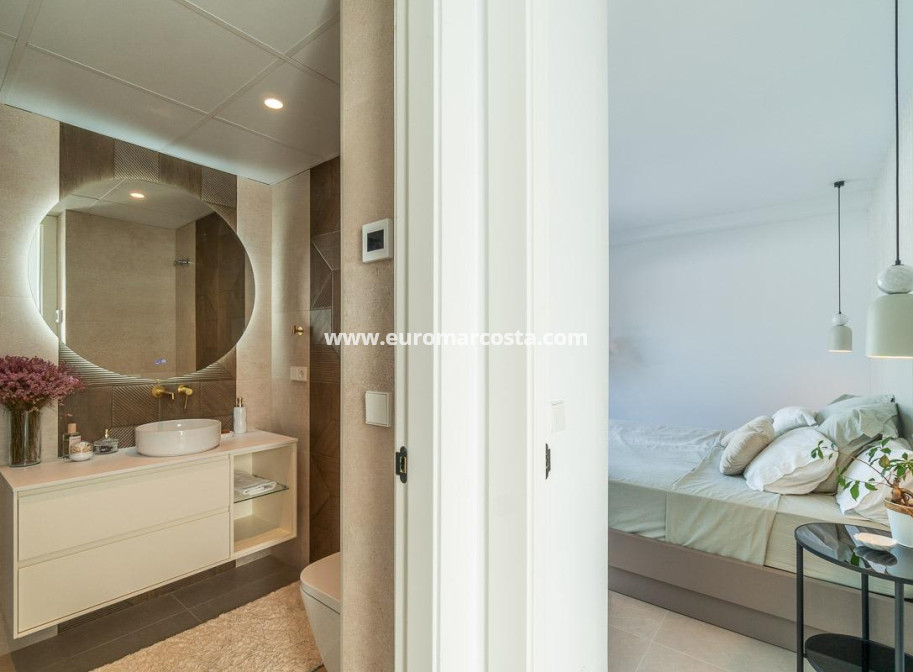 Venta - Villa - Torrevieja - TORREVIEJA