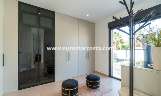 Venta - Villa - Torrevieja - TORREVIEJA